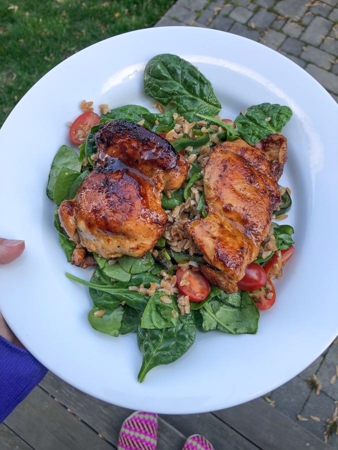 chicken thighs over spinach