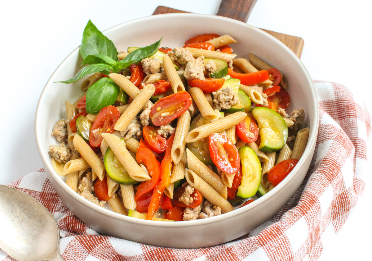 tomato garlic pasta with ground turkey