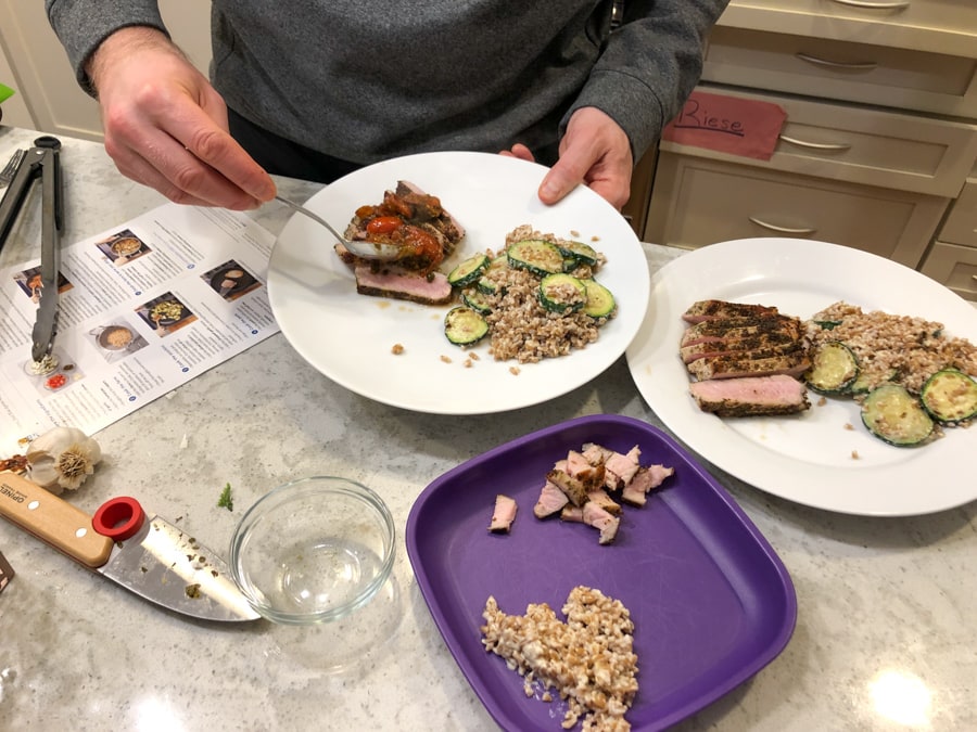 blue apron pork with farro and tomato 