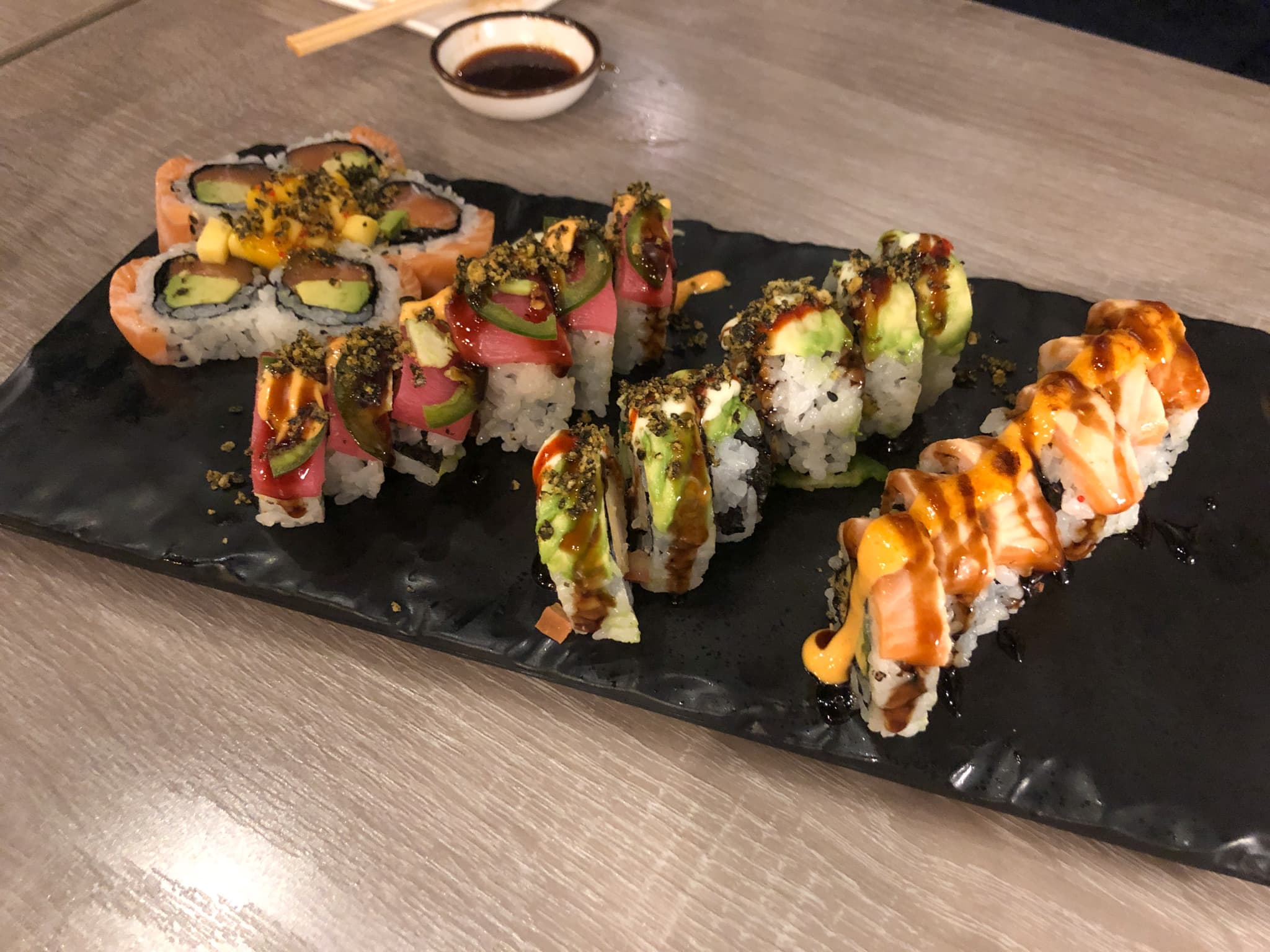 yume sushi plate of food