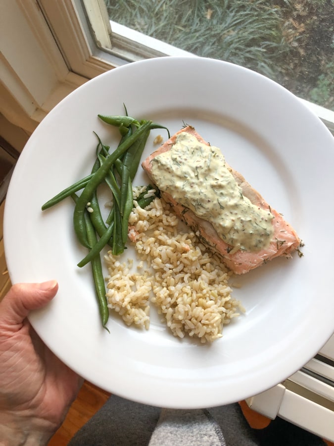 salmon with lemon yogurt dill sauce