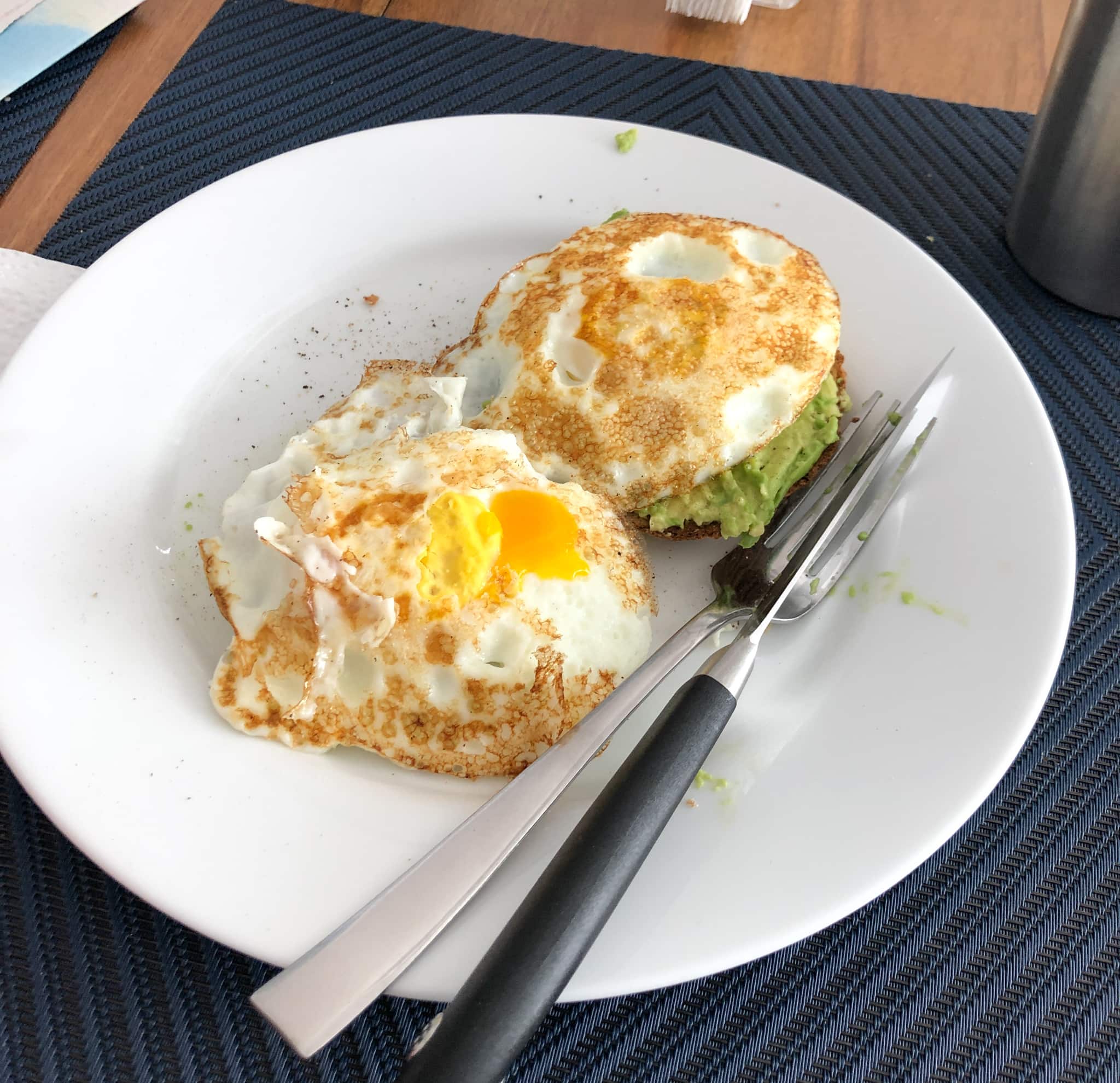 avocado toast with fried eggs