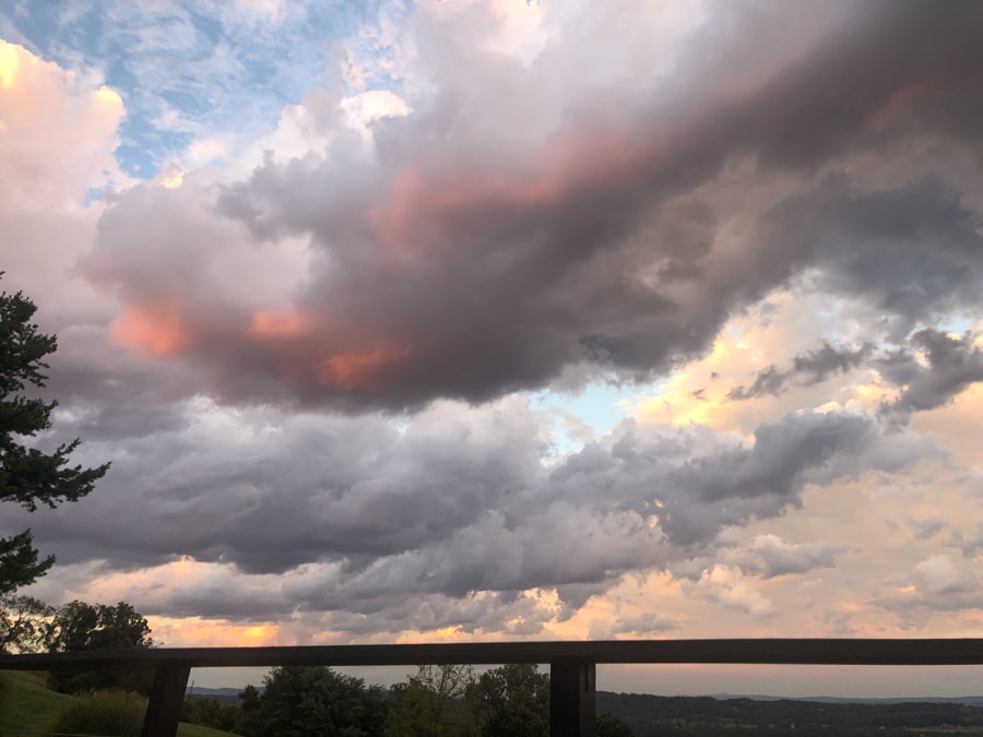 sunset view from bluemont vineyard