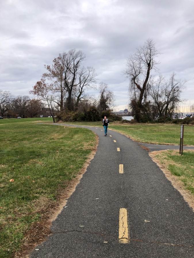 anne mauney running on mt vernon trail