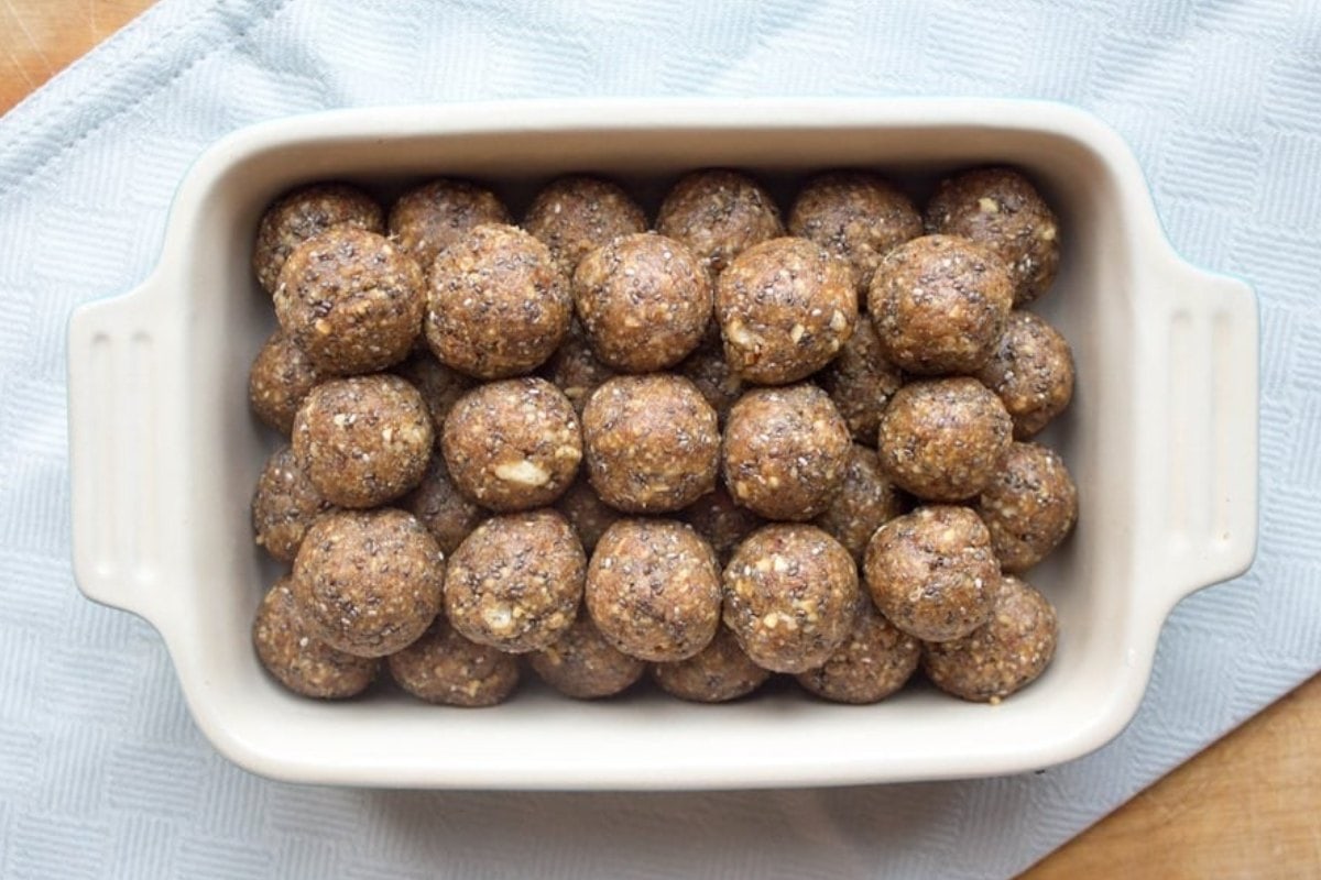 maple nut energy bites
